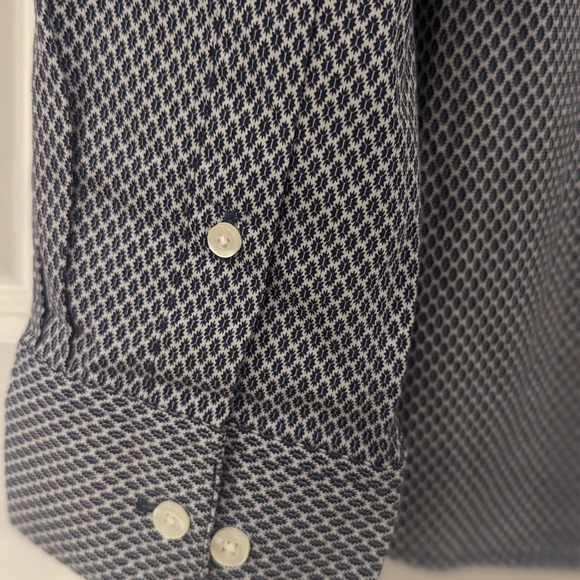 Mens dress shirt Size XXL Cool Pattern Navy +white, Claiborne brand, 100% cotton - Picture 5 of 5